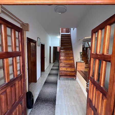 David Guesthouse Shkodër エクステリア 写真